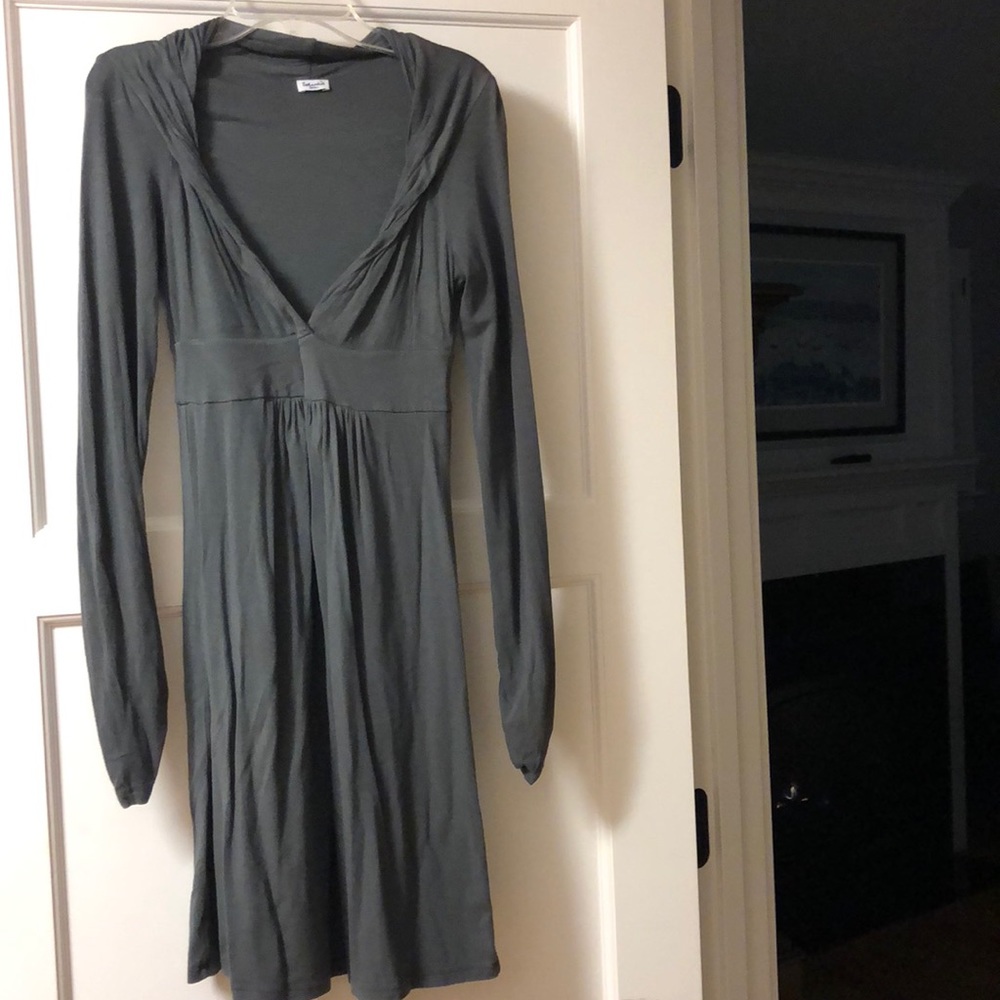 Grey dress